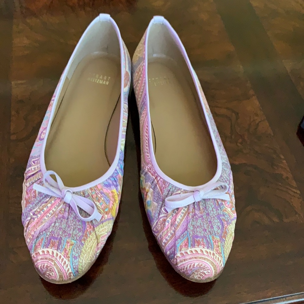 Stuart Weitzman Silk Tapestry Ballet Flat Size 11 Worn once Excellent condition